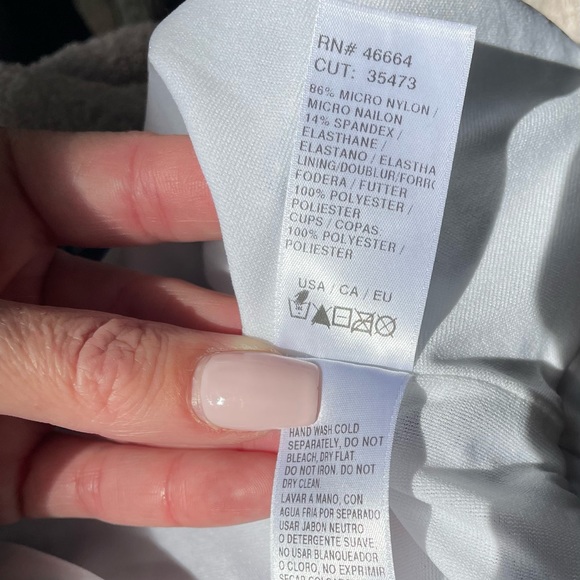 SPLENDID NWT “TROPICS SPOT” ONE PIECE SIZE LARGE (10-12 w/ removable pads) I - Picture 9 of 9